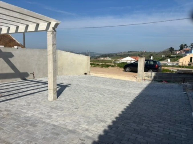 Moradia T2 para Venda em Painho e Figueiros Foto 6