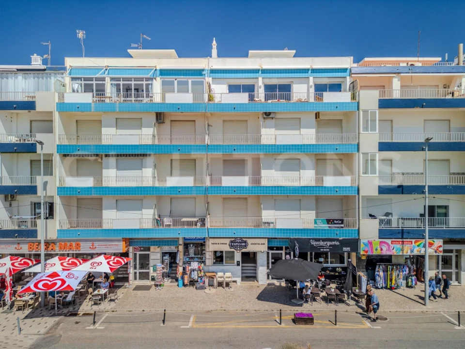 Armazém para Venda em Quarteira Foto 2