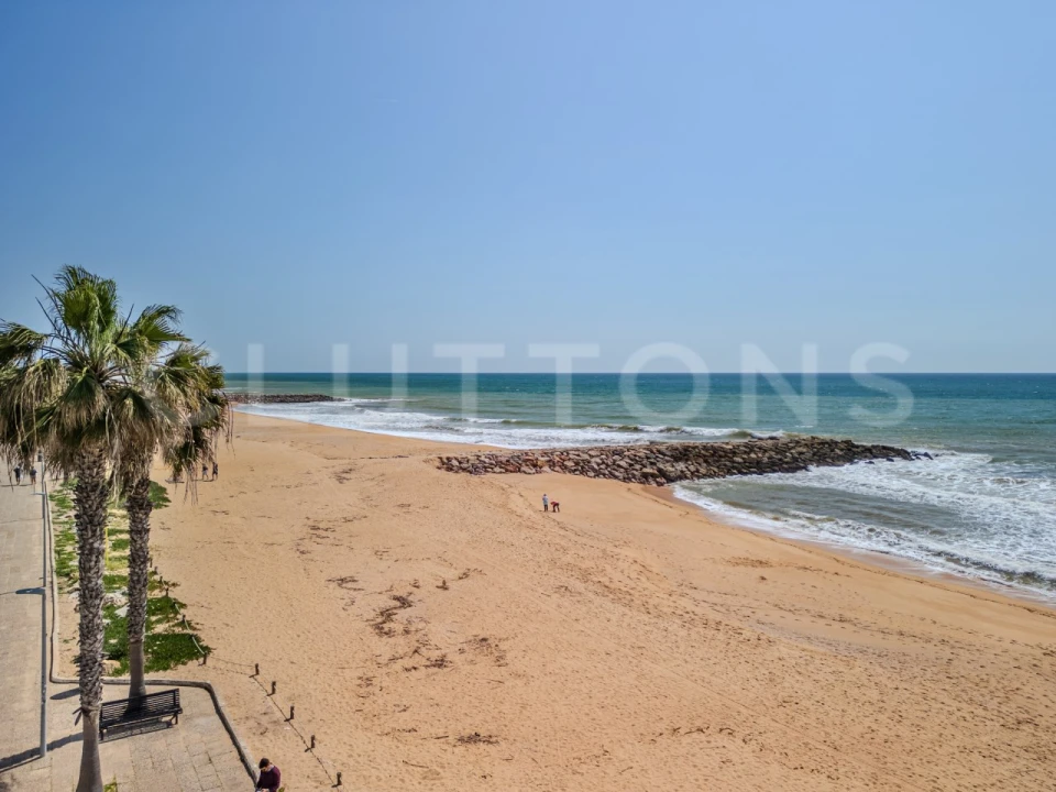 Armazém para Venda em Quarteira Foto 10