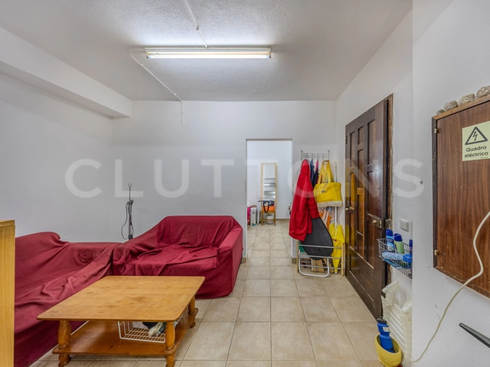 Armazém para Venda em Quarteira Foto 18