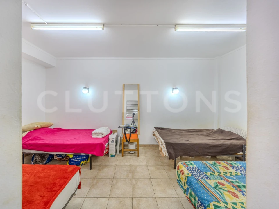 Armazém para Venda em Quarteira Foto 19