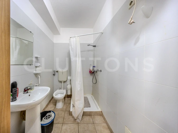 Armazém para Venda em Quarteira Foto 6