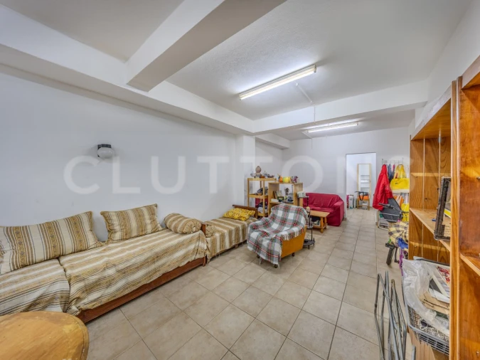 Armazém para Venda em Quarteira Foto 17