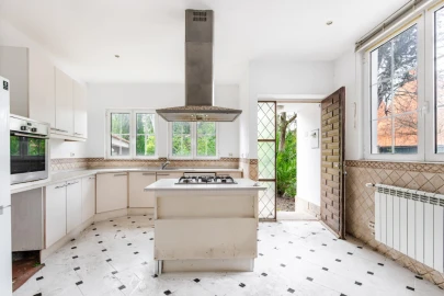 Moradia T6 para Venda em Cascais e Estoril