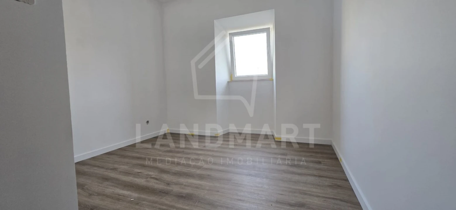 Moradia T3 para Venda em Benedita Foto 6