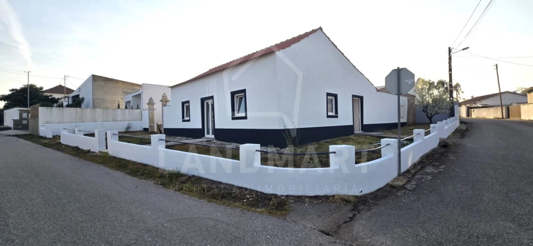 Moradia T3 para Venda em Benedita Foto 1