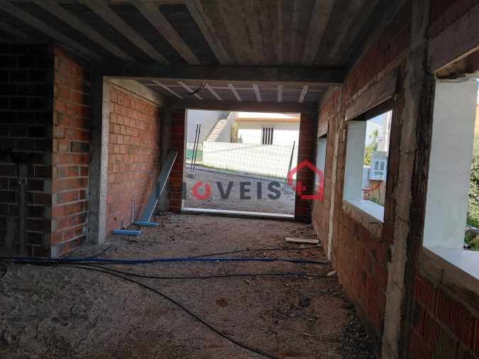 Moradia T3 para Venda em Atouguia Foto 4