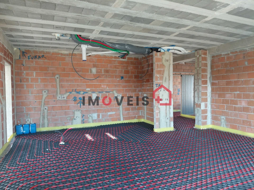 Moradia T3 para Venda em Atouguia Foto 12