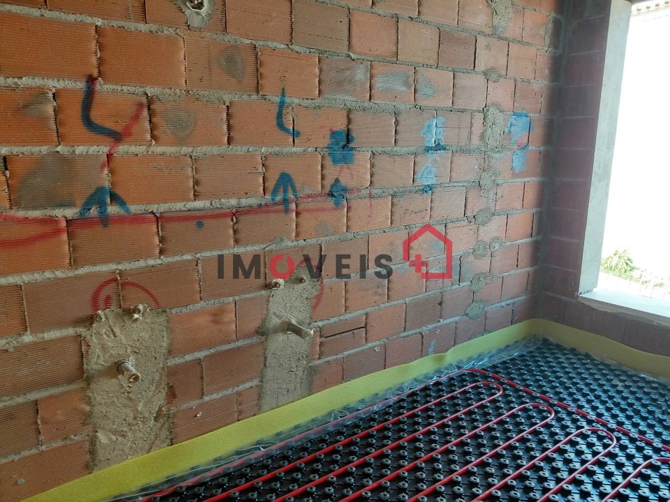 Moradia T3 para Venda em Atouguia Foto 8