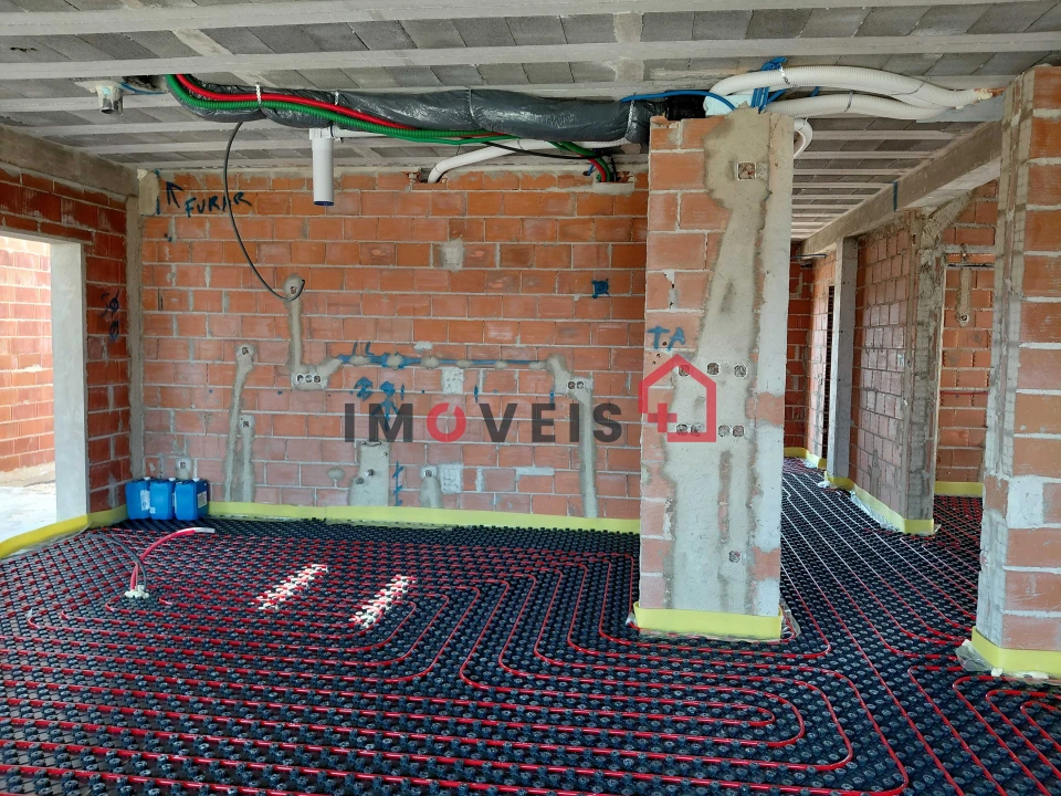 Moradia T3 para Venda em Atouguia Foto 11