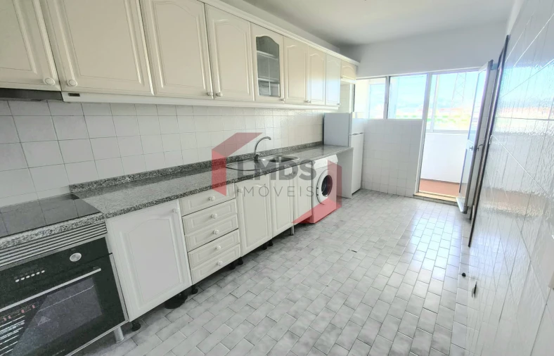 Apartamento T3 para Venda em Vilar de Andorinho Foto 13