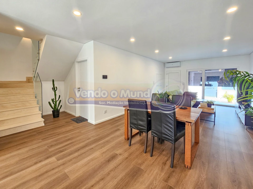 Moradia T3 para Venda em Samora Correia Foto 10