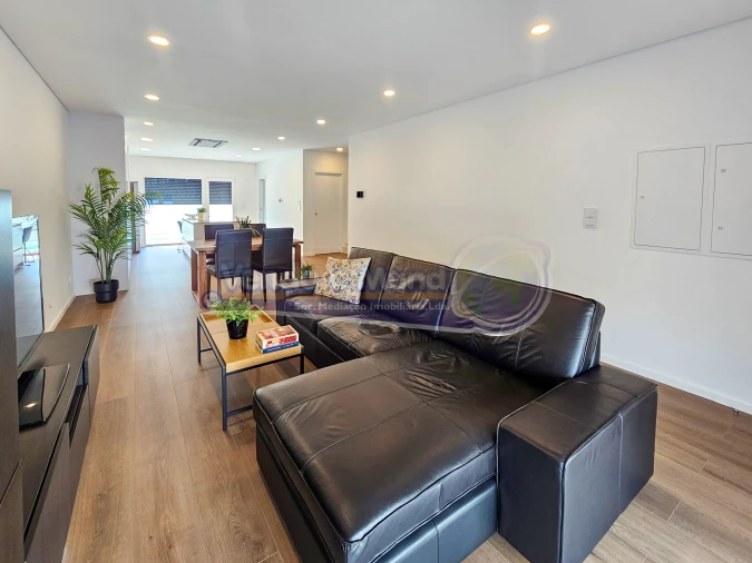 Moradia T3 para Venda em Samora Correia Foto 9