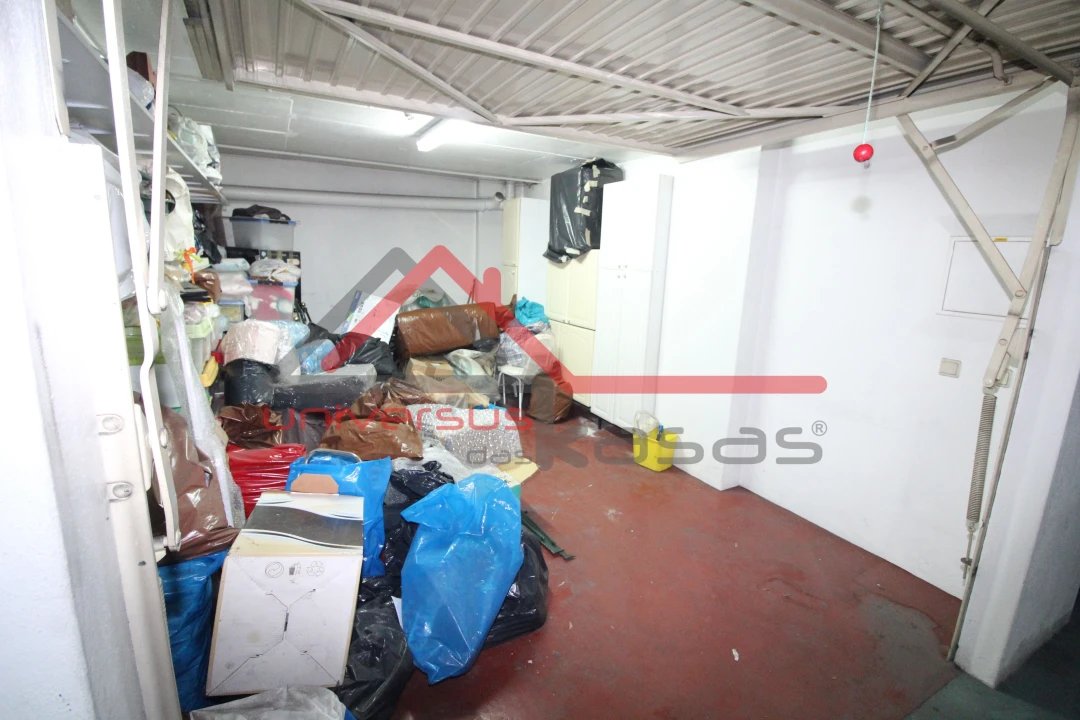 Garagem para Venda em União das Freguesias de Setúbal Foto 4