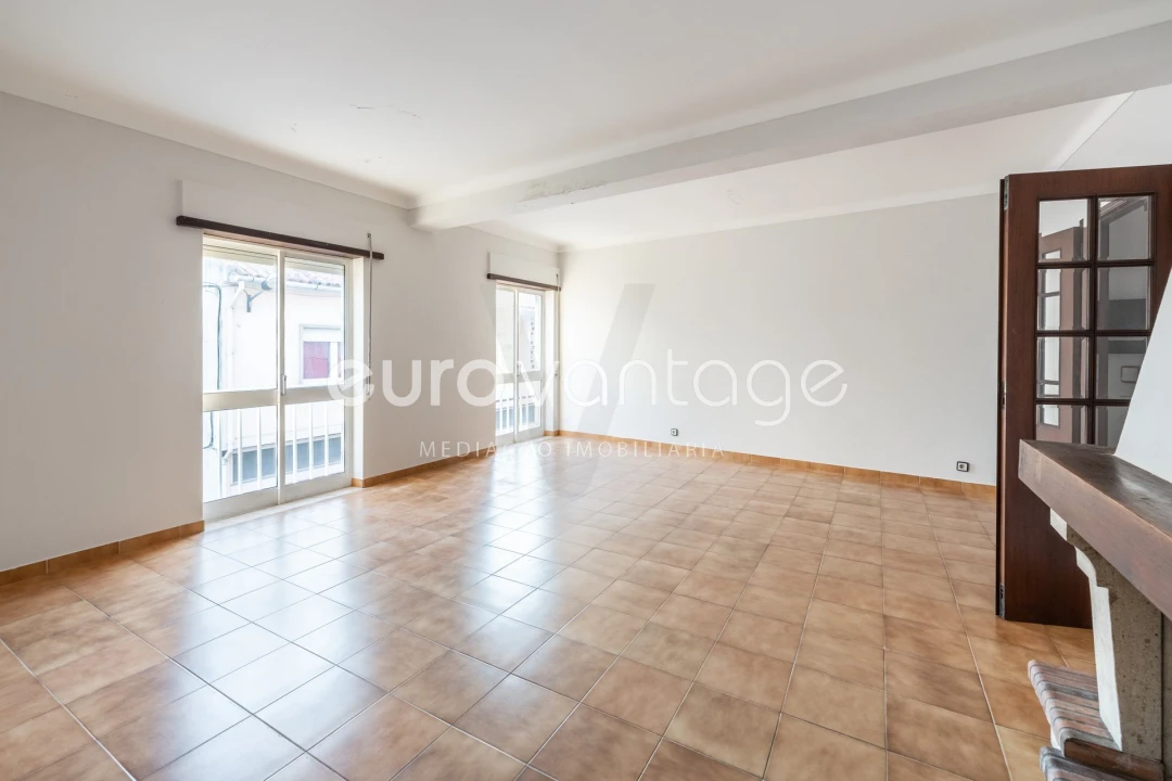 Apartamento T2 para Venda em Marinha Grande Foto 6