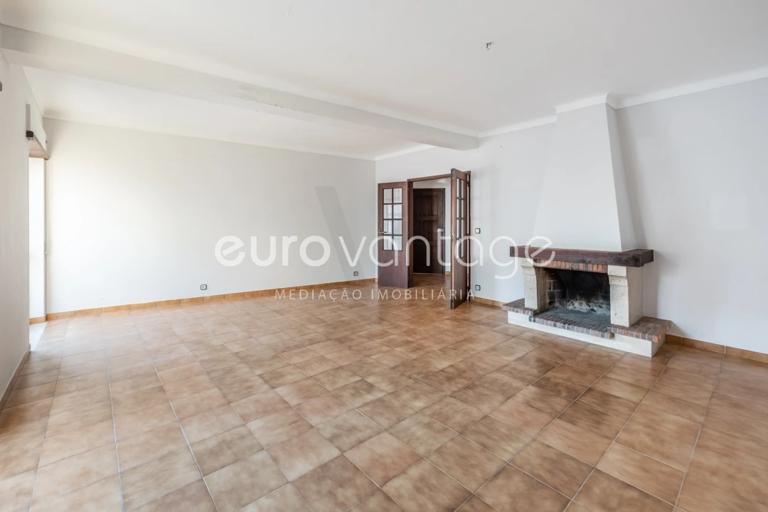 Apartamento T2 para Venda em Marinha Grande Foto 8