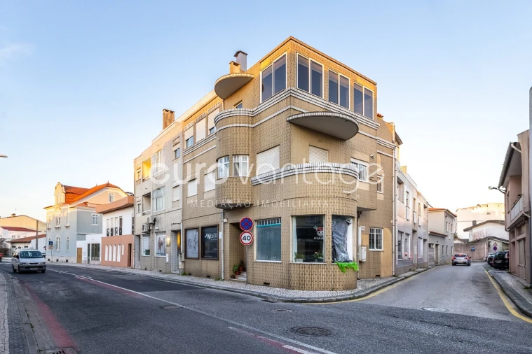 Apartamento T2 para Venda em Marinha Grande Foto 1