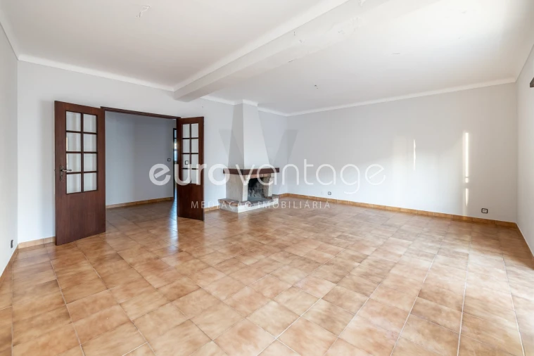 Apartamento T2 para Venda em Marinha Grande Foto 9