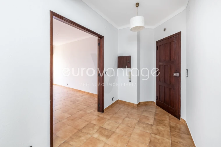Apartamento T2 para Venda em Marinha Grande Foto 3