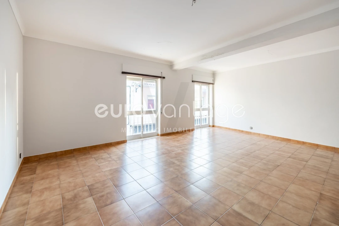 Apartamento T2 para Venda em Marinha Grande Foto 7