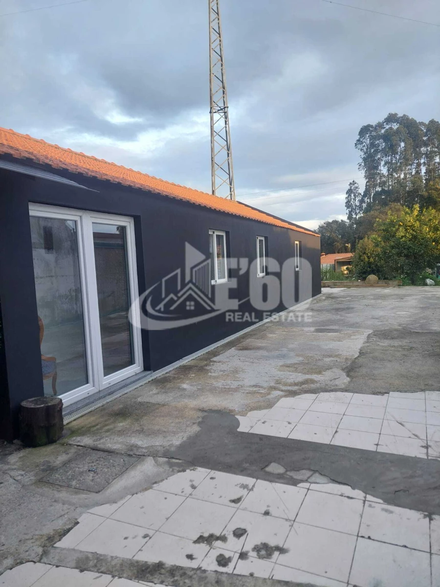 Moradia T2 para Venda em Anta e Guetim Foto 2