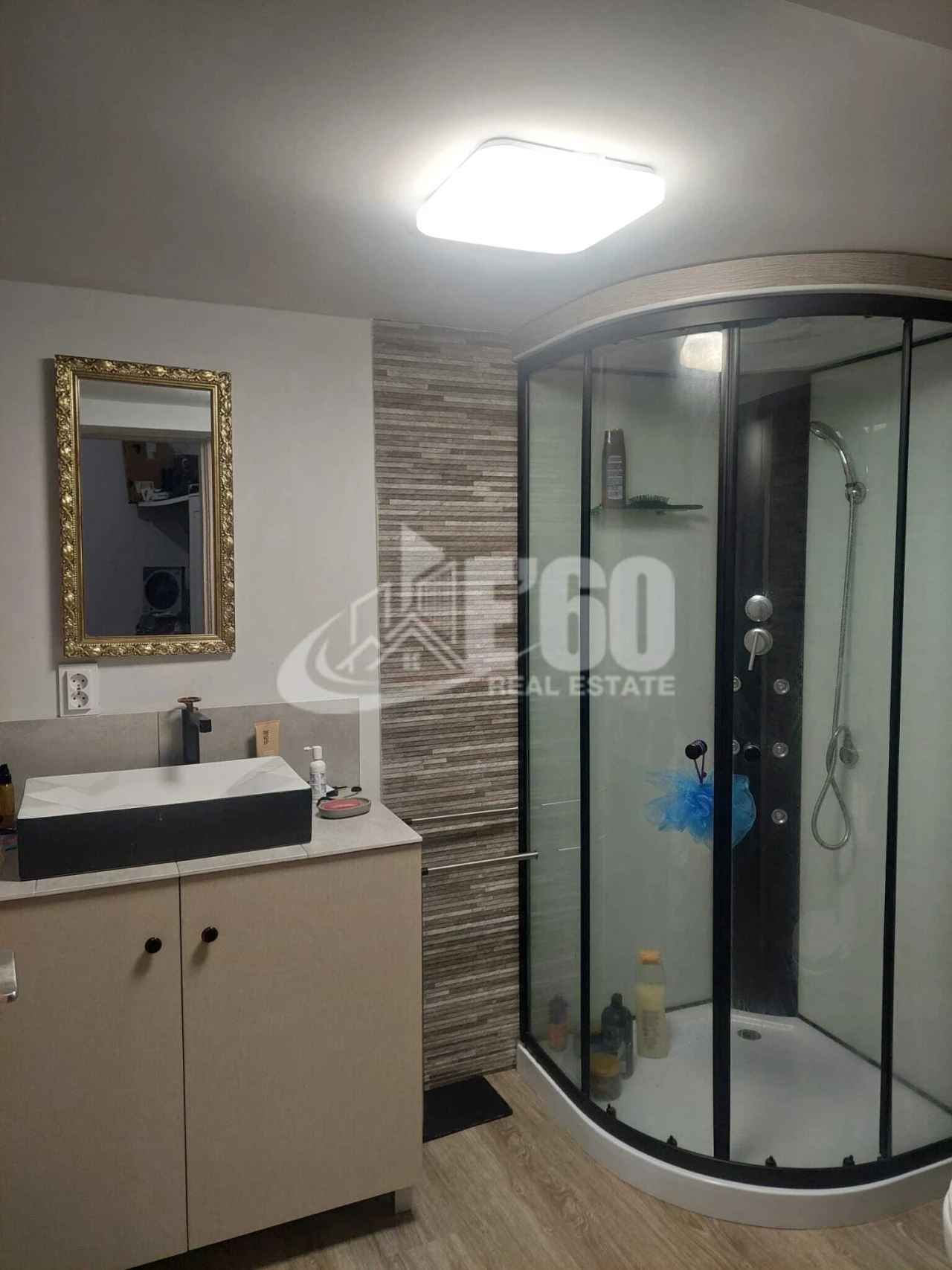 Moradia T2 para Venda em Anta e Guetim Foto 18