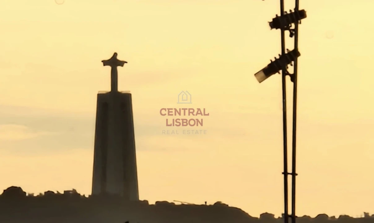 Prédio para Venda em Almada, Cova da Piedade, Pragal e Cacilhas Foto 14