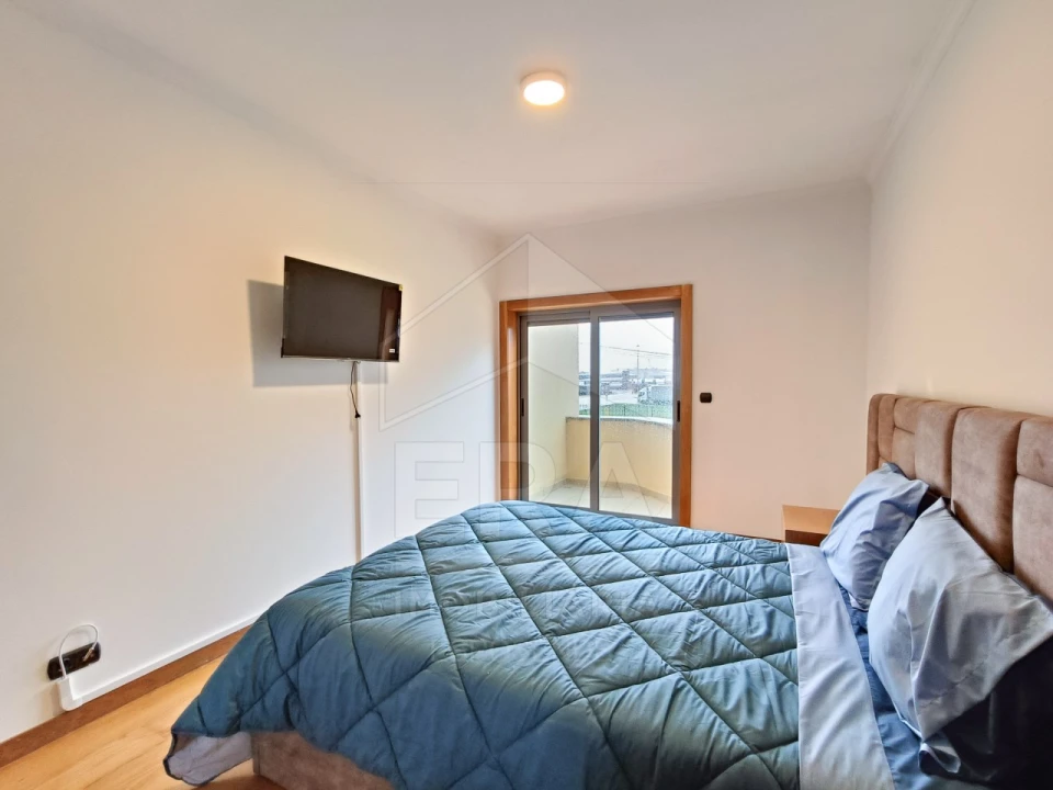 Moradia T4 para Venda em Darque Foto 15