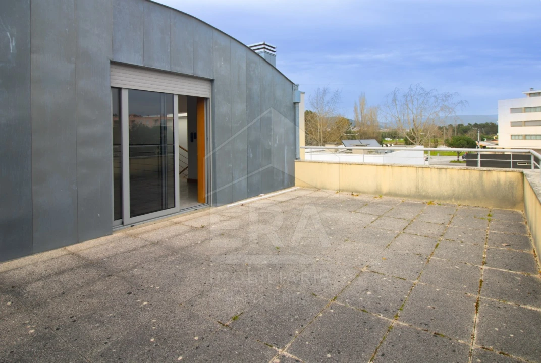 Moradia T4 para Venda em Darque Foto 21