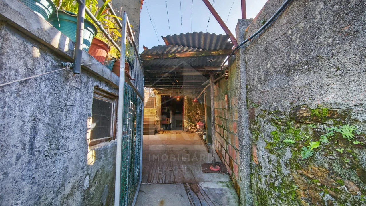 Moradia T4 para Venda em Santa Marta de Portuzelo Foto 3