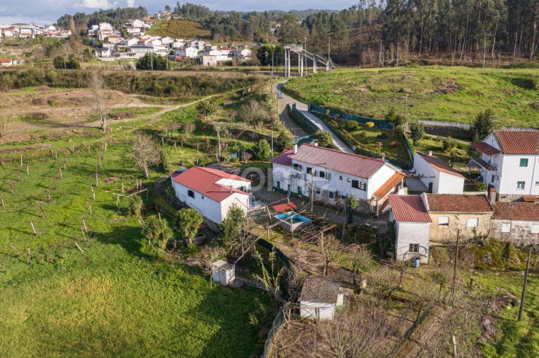 Quinta T3 para Venda em Meinedo Foto 42