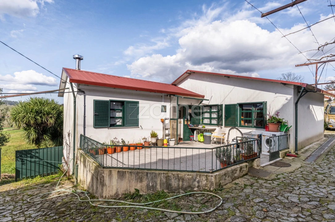 Quinta T3 para Venda em Meinedo Foto 1