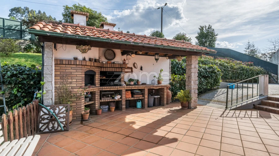 Quinta T3 para Venda em Meinedo