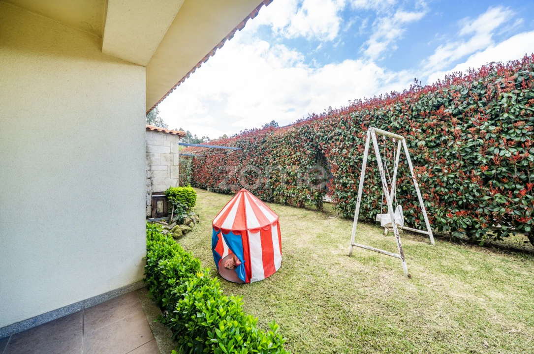 Moradia T3 para Venda em Oleiros Foto 36