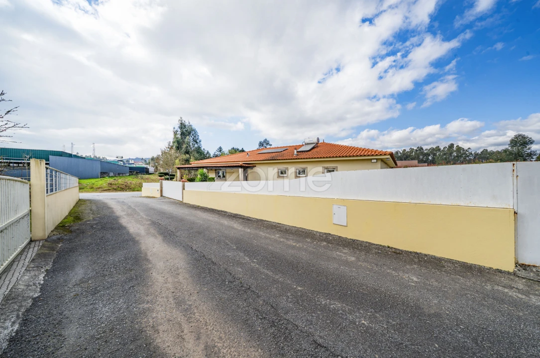 Moradia T3 para Venda em Oleiros Foto 55