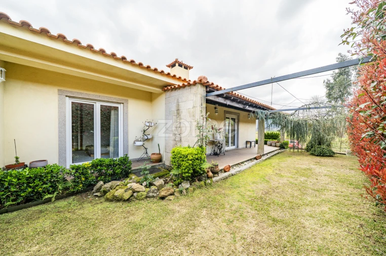 Moradia T3 para Venda em Oleiros Foto 43