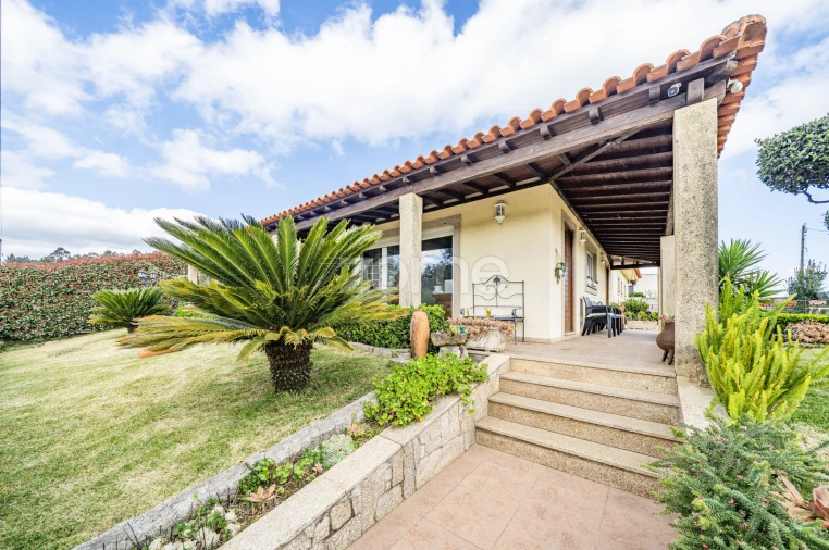 Moradia T3 para Venda em Oleiros Foto 4