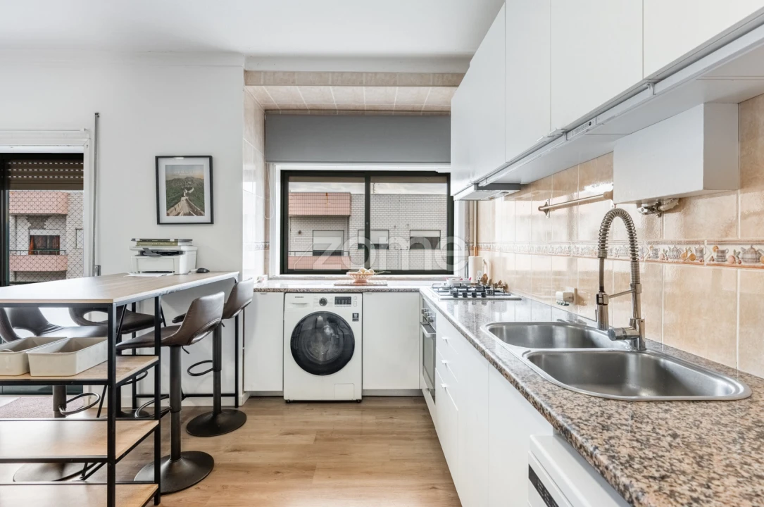 Apartamento T3 para Venda em Ronfe Foto 5