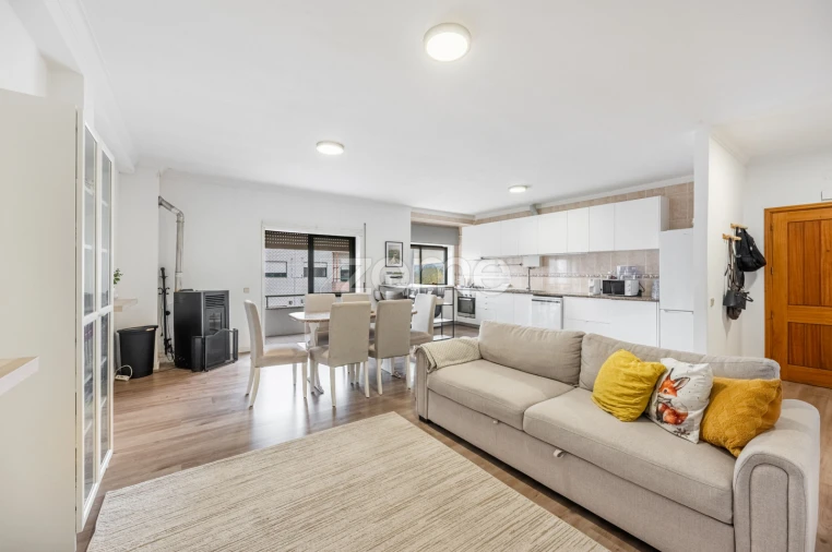 Apartamento T3 para Venda em Ronfe Foto 8