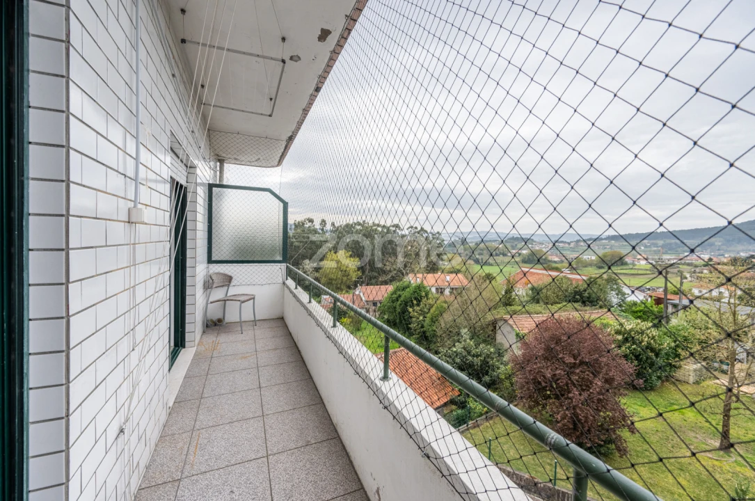 Apartamento T3 para Venda em Ronfe Foto 13