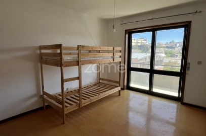 Apartamento T3 para Arrendamento em Paranhos
