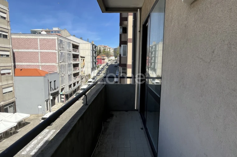 Apartamento T3 para Arrendamento em Paranhos Foto 10
