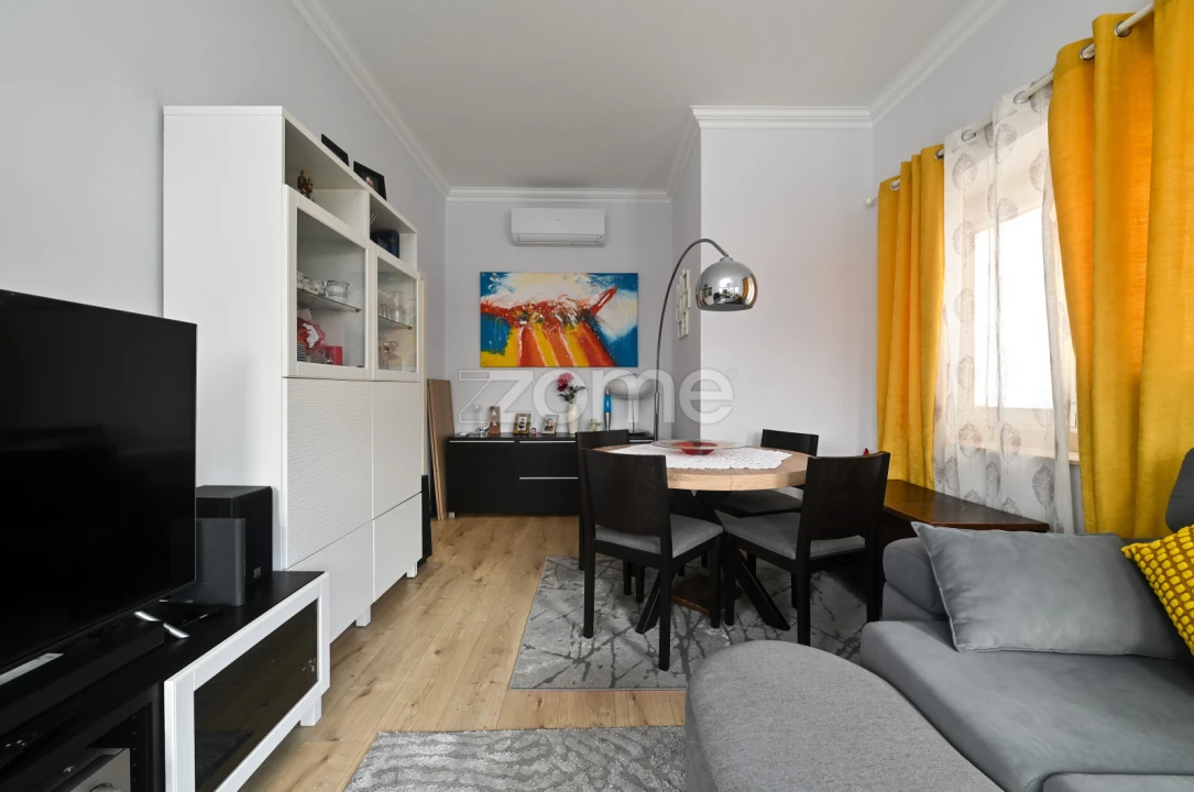 Moradia T3 para Venda em Cacém e São Marcos Foto 9