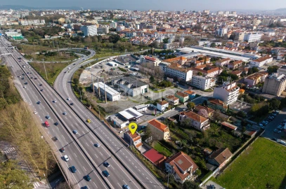 Moradia T8 para Venda em Ramalde