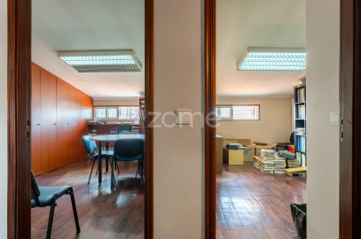 Moradia T8 para Venda em Ramalde