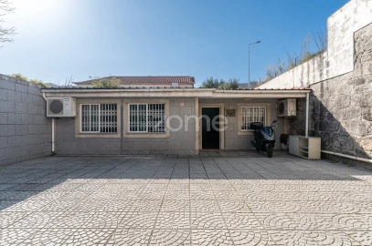 Moradia T8 para Venda em Ramalde
