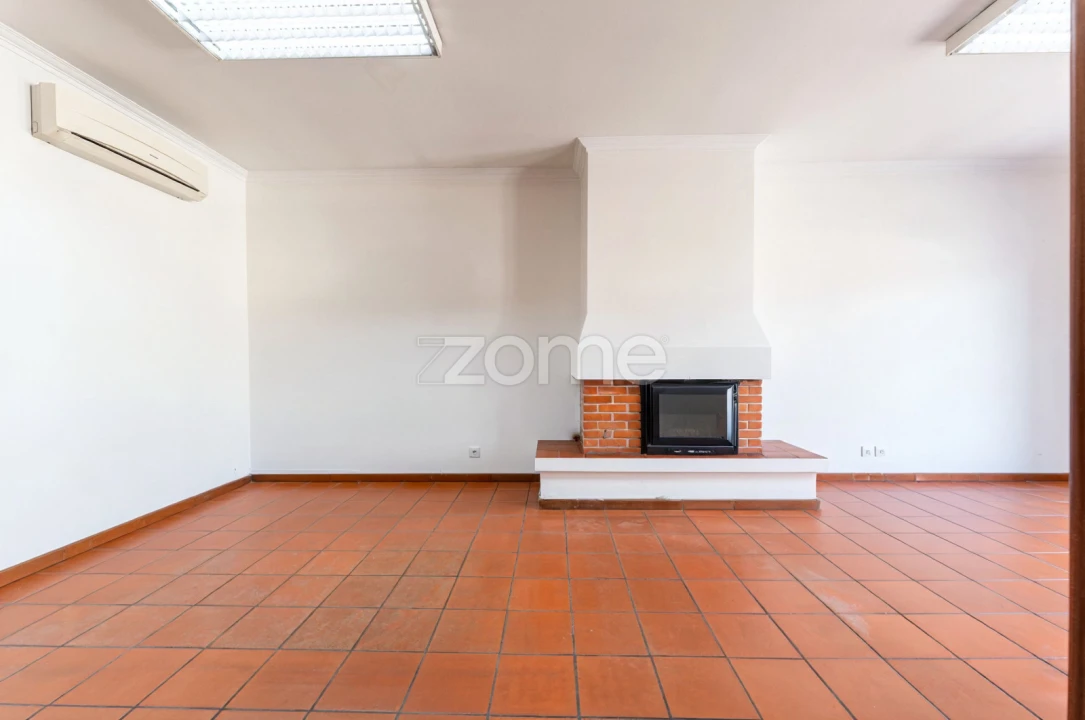 Moradia T8 para Venda em Ramalde Foto 44