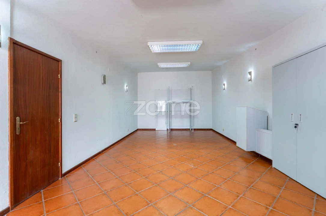 Moradia T8 para Venda em Ramalde Foto 56