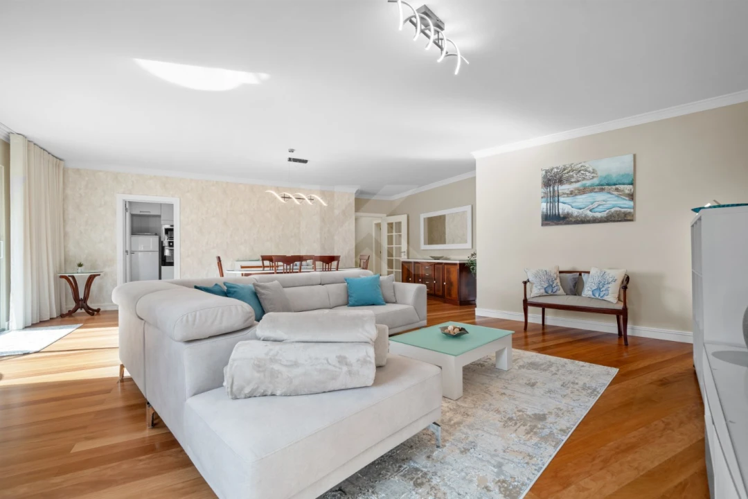 Apartamento T3 para Arrendamento em São Martinho Foto 2