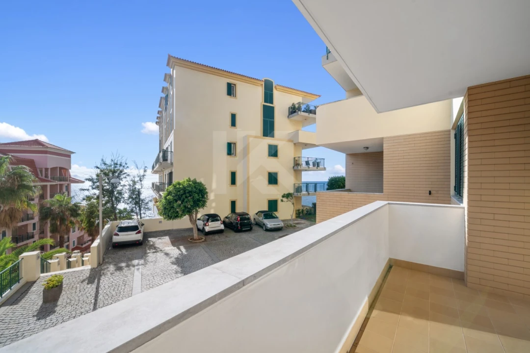 Apartamento T3 para Arrendamento em São Martinho Foto 22